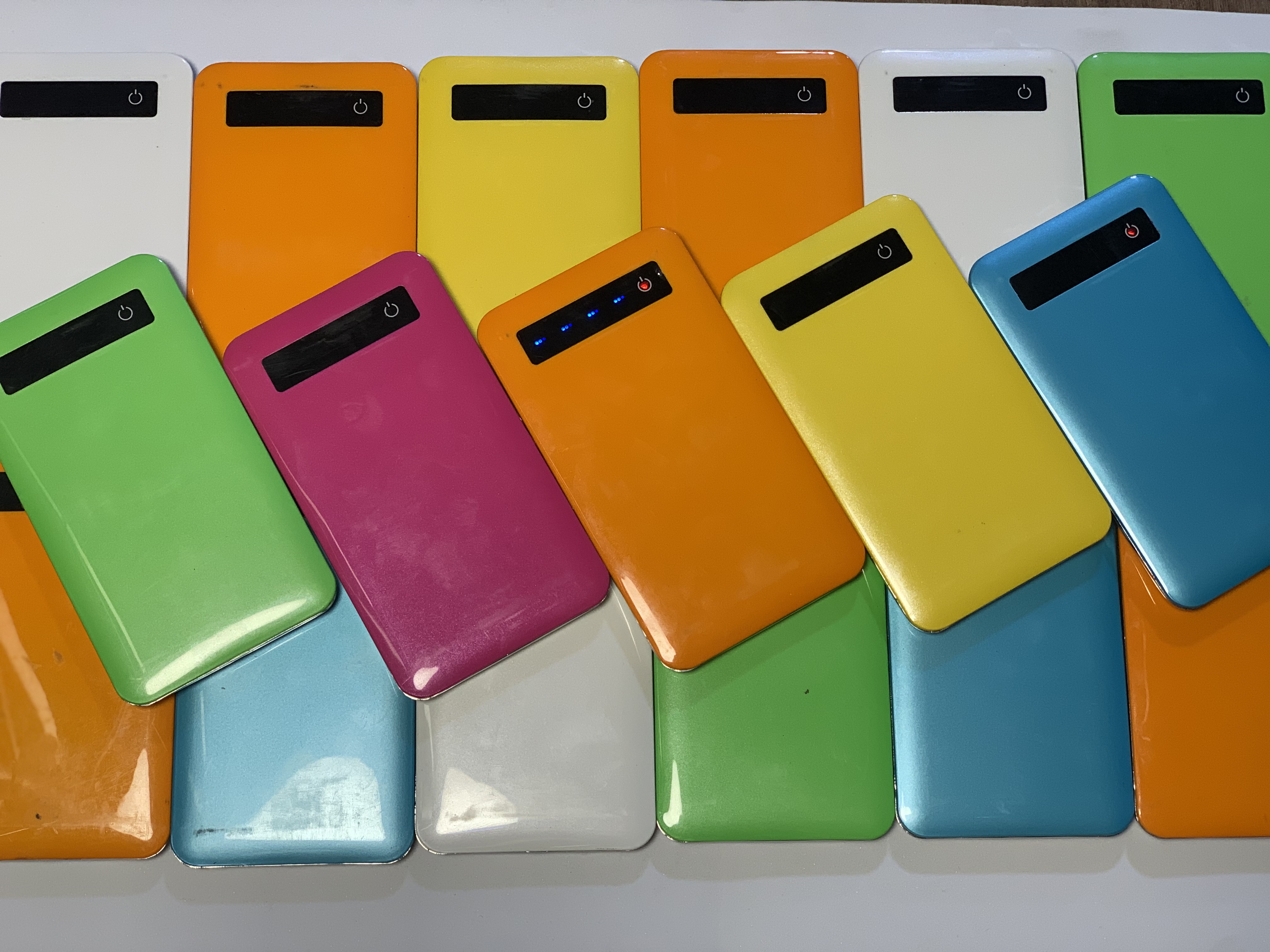 https://www.rcmmultimedia.com/storage/photos/1/Powerbanks/IMG_9451.jpeg